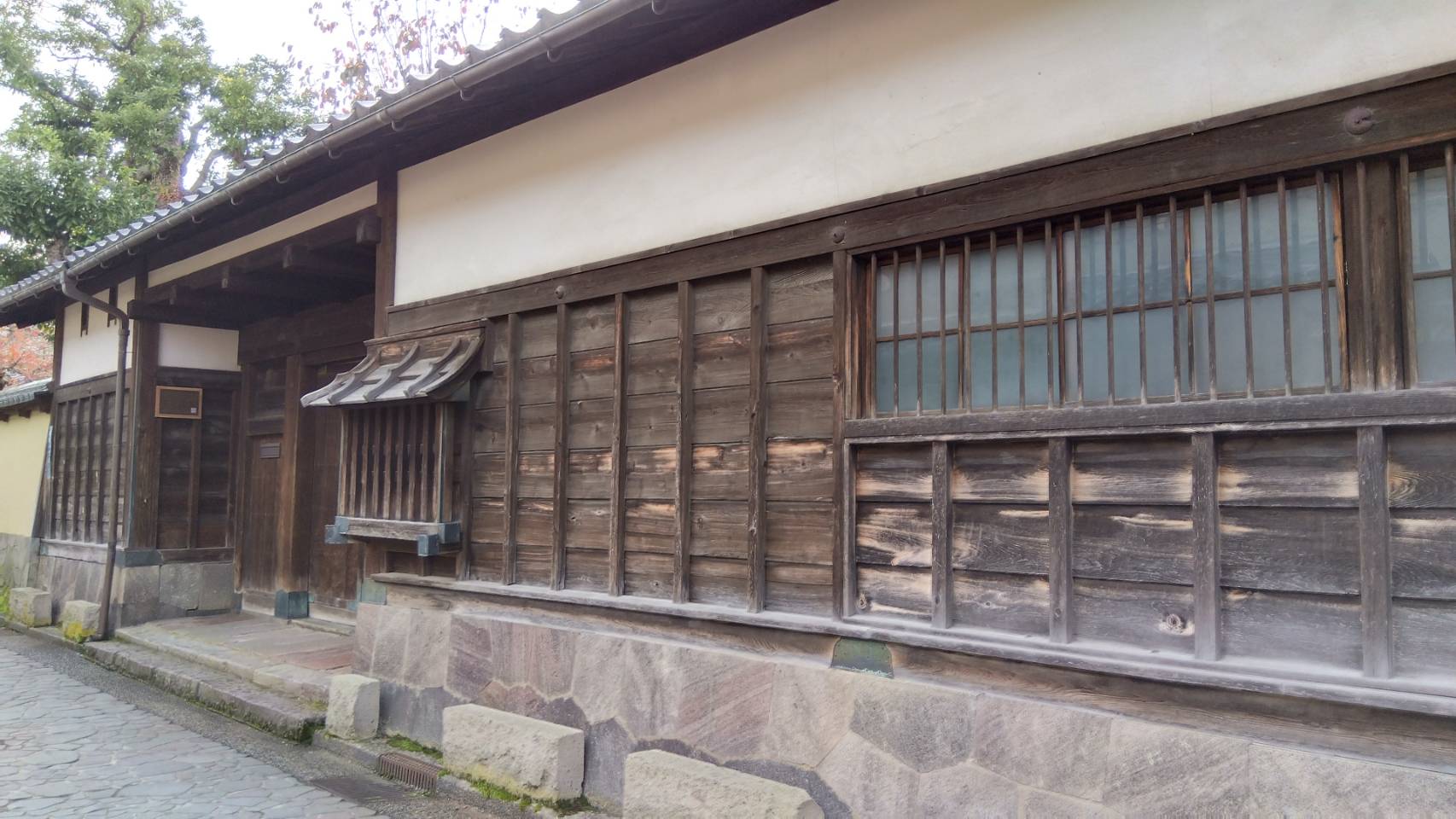 金沢のお香とアロマの香り専門店(石川県金沢市)・金沢観光地・金沢の観光スポット武家屋敷跡近く・人気でおすすめのお土産処-お香専門店のアロマ香房焚屋