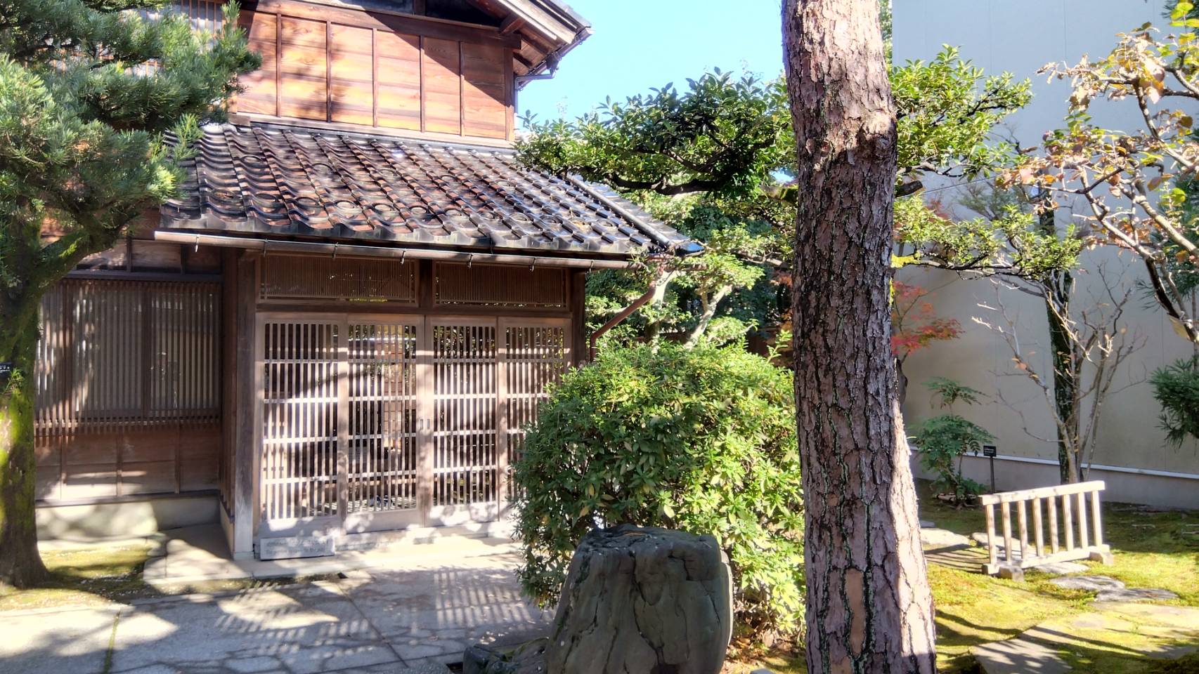 金沢のお香とアロマの香り専門店(石川県金沢市)・金沢観光地・金沢の観光スポット武家屋敷跡近く・人気でおすすめのお土産処-お香専門店のアロマ香房焚屋