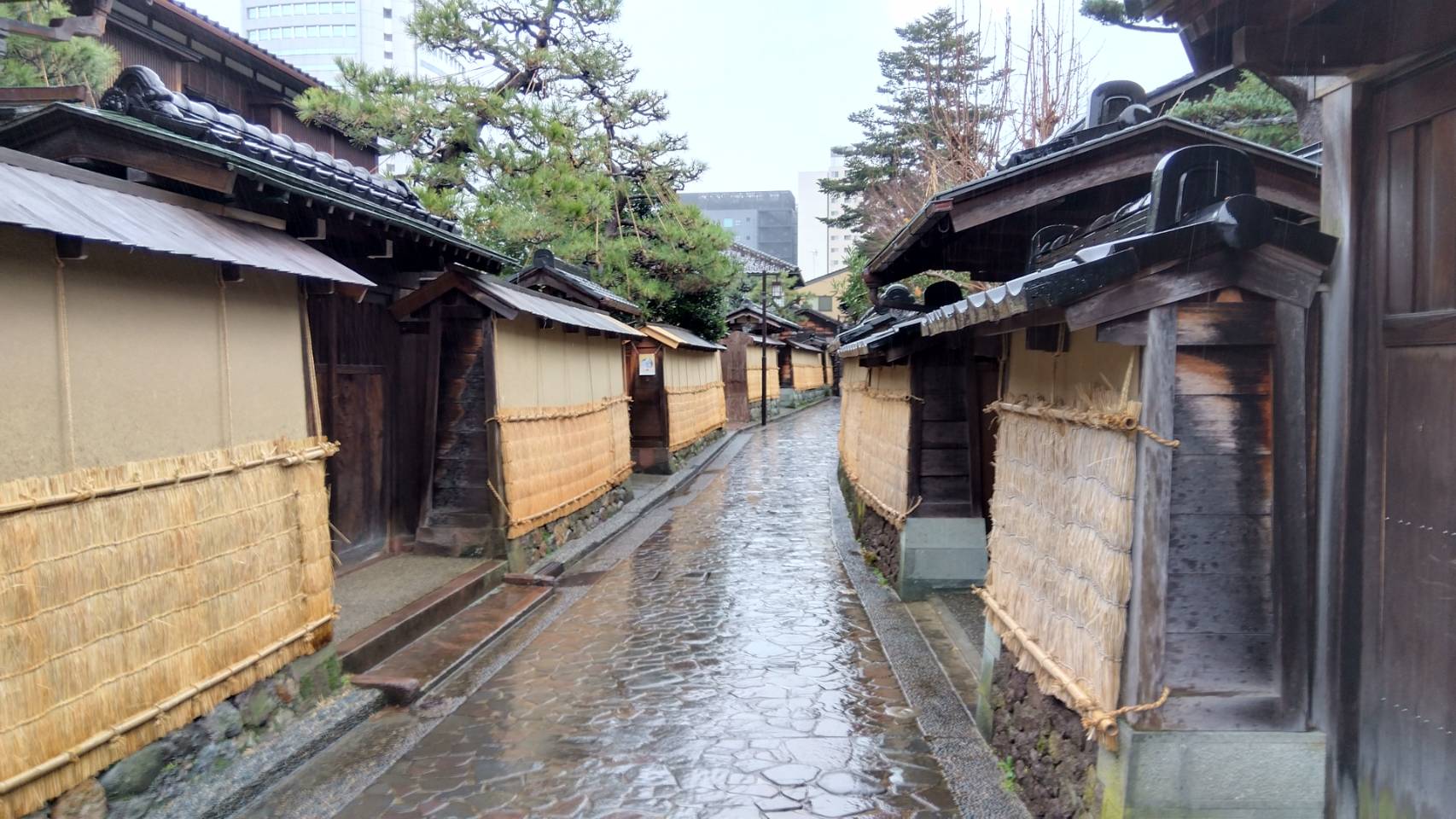 金沢のお香とアロマの香り専門店(石川県金沢市)・金沢観光地・金沢の観光スポット武家屋敷跡近く・人気でおすすめのお土産処-お香専門店のアロマ香房焚屋