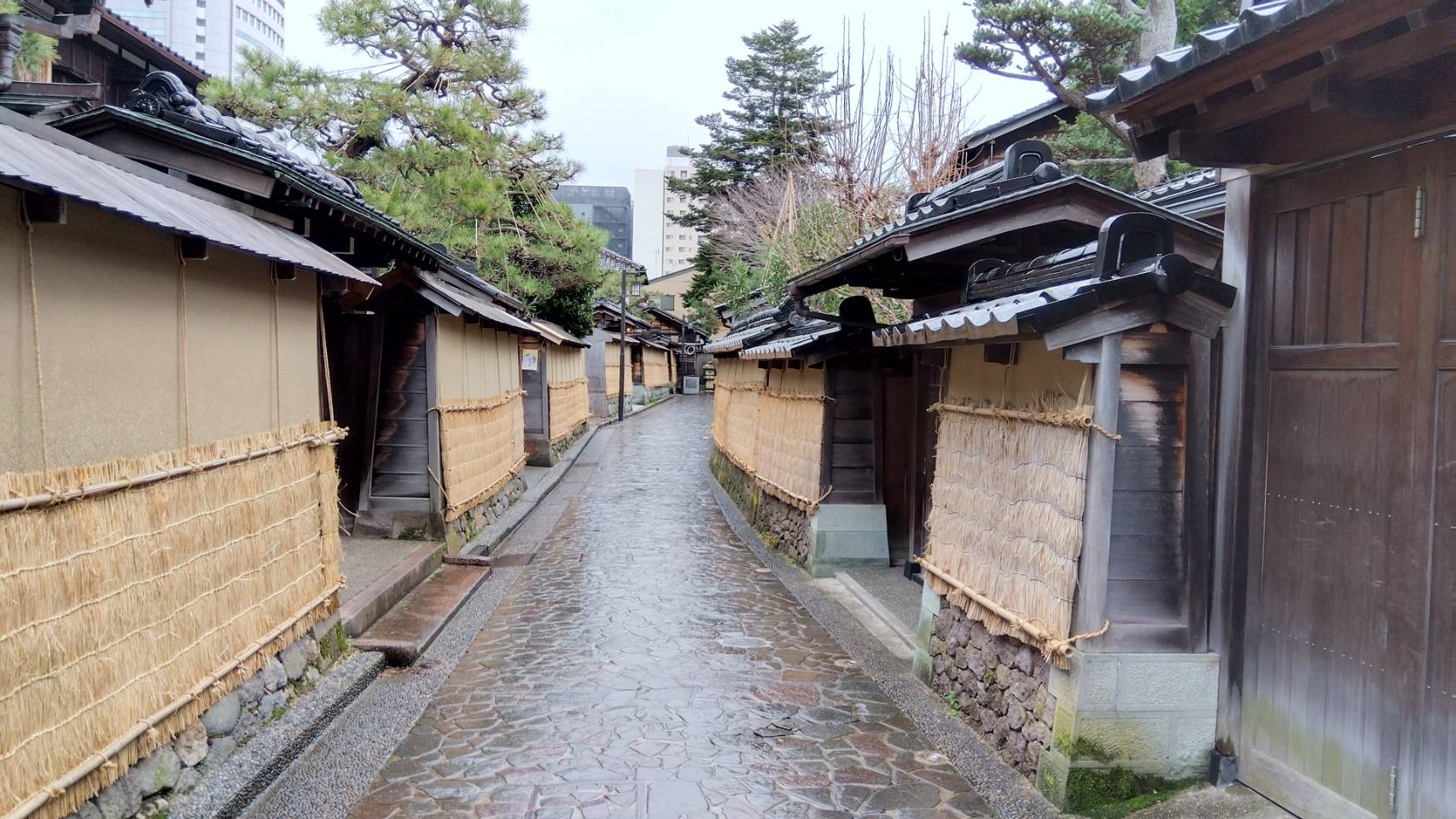 金沢のお香とアロマの香り専門店(石川県金沢市)・金沢観光地・金沢の観光スポット武家屋敷跡近く・人気でおすすめのお土産処-お香専門店のアロマ香房焚屋