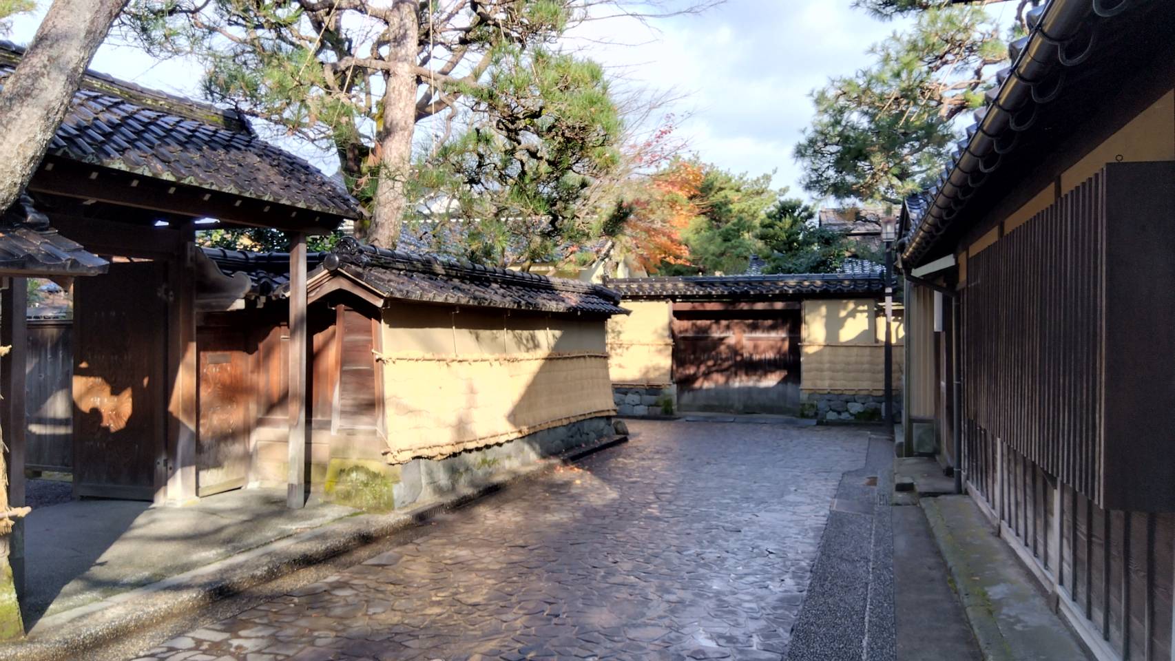 金沢のお香とアロマの香り専門店(石川県金沢市)・金沢観光地・金沢の観光スポット武家屋敷跡近く・人気でおすすめのお土産処-お香専門店のアロマ香房焚屋