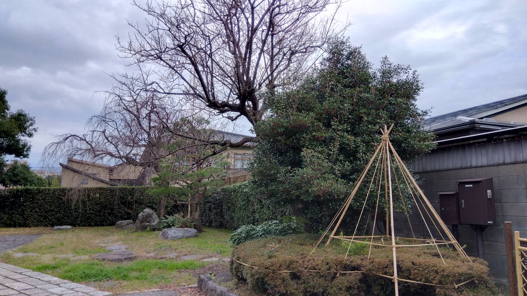金沢のお香とアロマの香り専門店(石川県金沢市)・金沢観光地・金沢の観光スポット武家屋敷跡近く・人気でおすすめのお土産処-お香専門店のアロマ香房焚屋