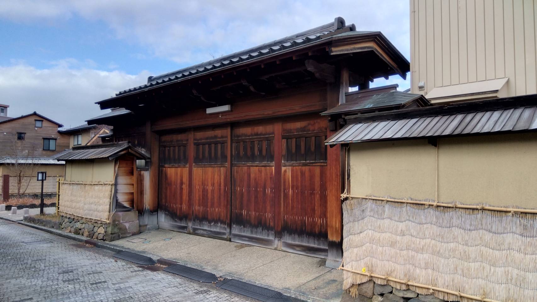 金沢のお香とアロマの香り専門店(石川県金沢市)・金沢観光地・金沢の観光スポット武家屋敷跡近く・人気でおすすめのお土産処-お香専門店のアロマ香房焚屋