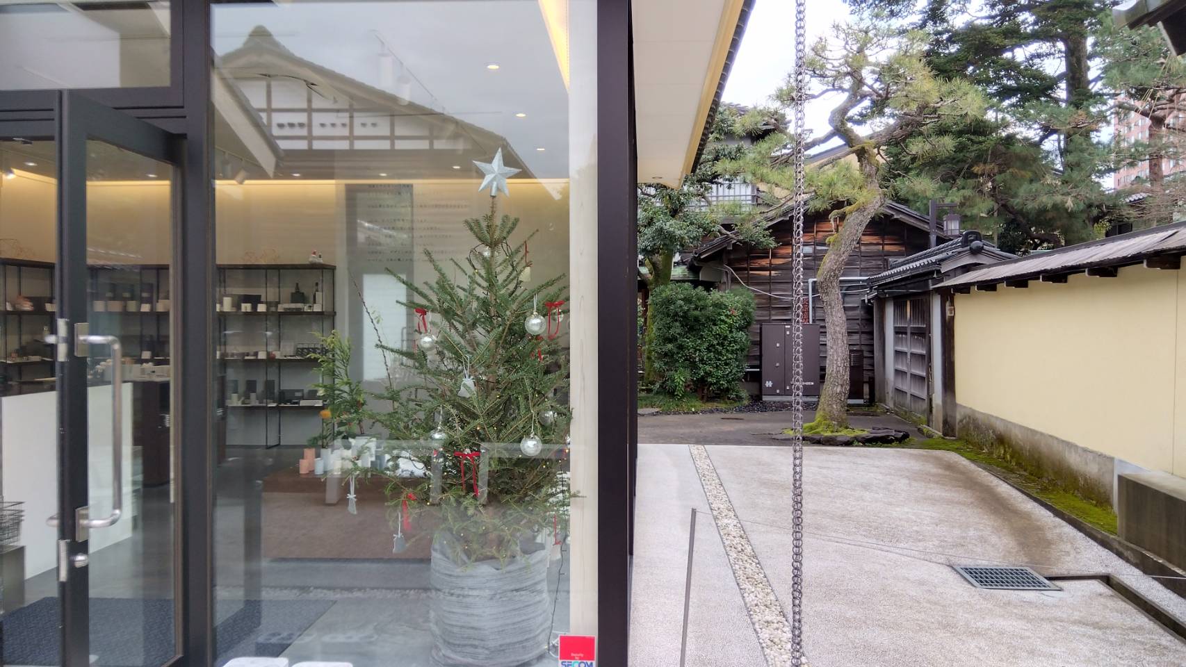 金沢のお香とアロマの香り専門店(石川県金沢市)・金沢観光地・金沢の観光スポット武家屋敷跡近く・人気でおすすめのお土産処-お香専門店のアロマ香房焚屋