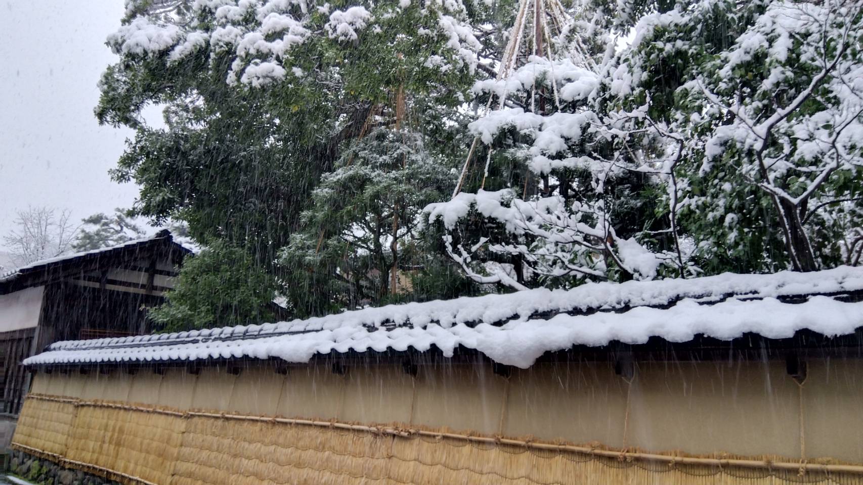 金沢のお香とアロマの香り専門店(石川県金沢市)・金沢観光地・金沢の観光スポット武家屋敷跡近く・人気でおすすめのお土産処-お香専門店のアロマ香房焚屋