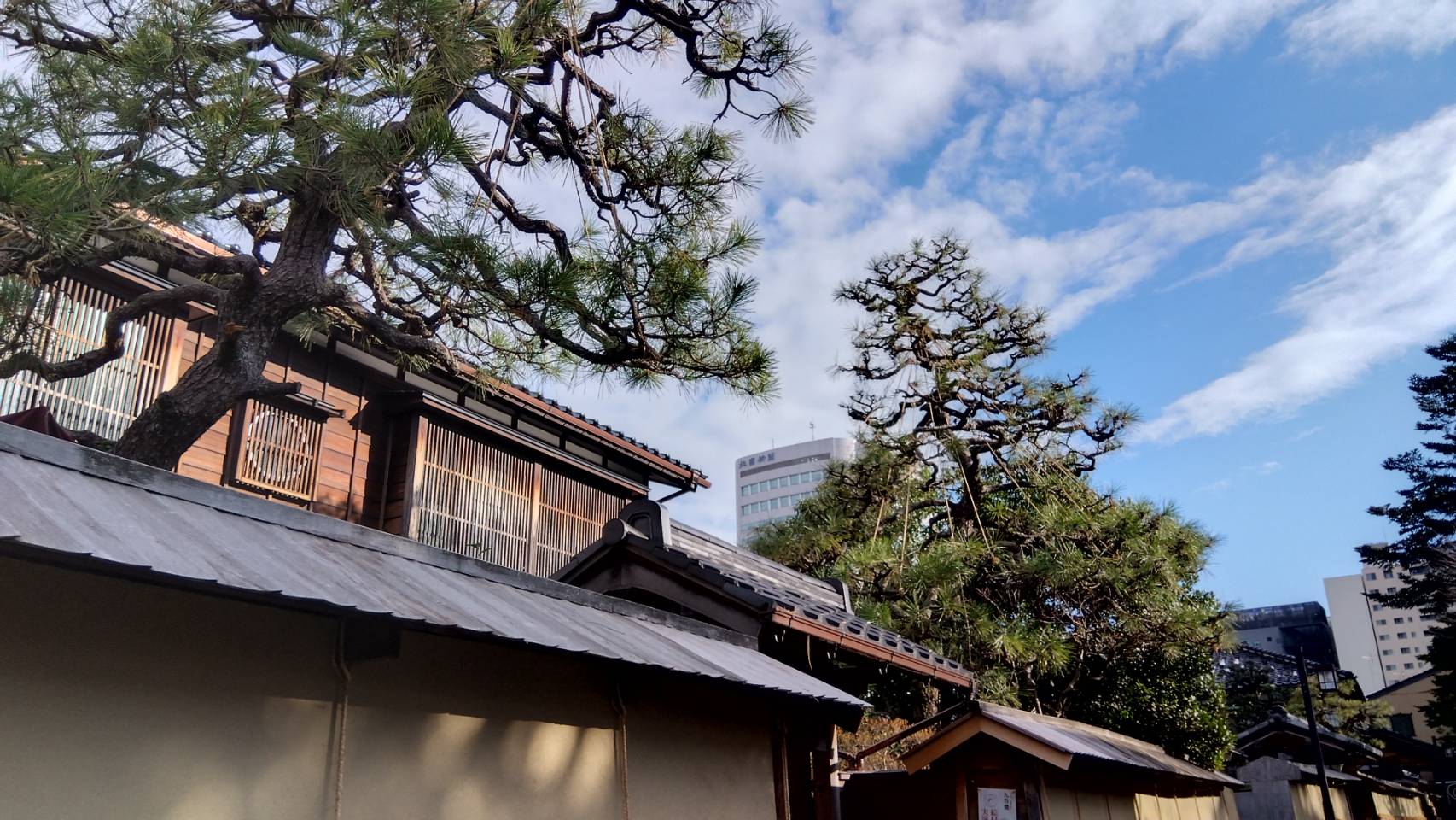 金沢のお香とアロマの香り専門店(石川県金沢市)・金沢観光地・金沢の観光スポット武家屋敷跡近く・人気でおすすめのお土産処-お香専門店のアロマ香房焚屋