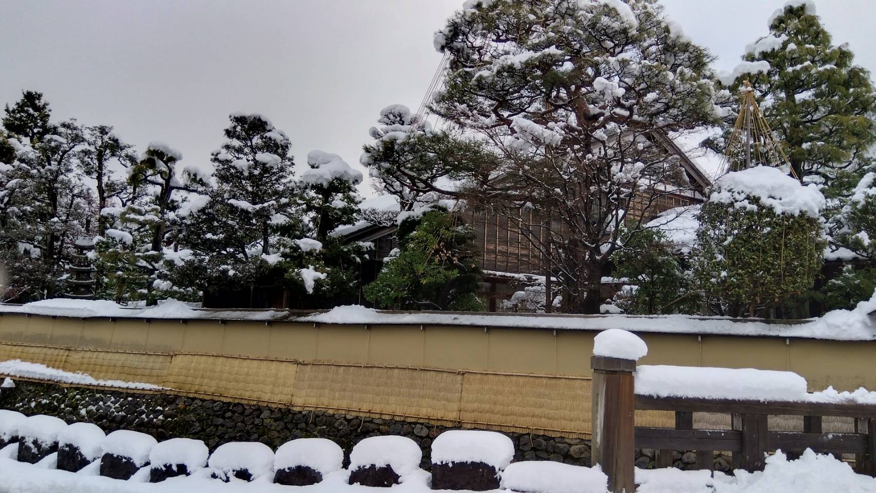 金沢のお香とアロマの香り専門店(石川県金沢市)・金沢観光地・金沢の観光スポット武家屋敷跡近く・人気でおすすめのお土産処-お香専門店のアロマ香房焚屋