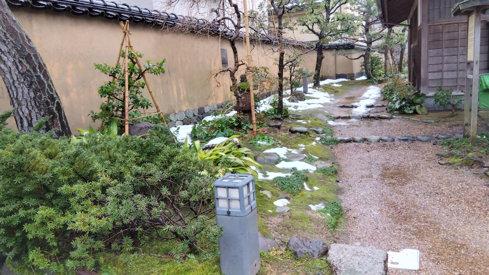 金沢のお香とアロマの香り専門店(石川県金沢市)・金沢観光地・金沢の観光スポット武家屋敷跡近く・人気でおすすめのお土産処-お香専門店のアロマ香房焚屋