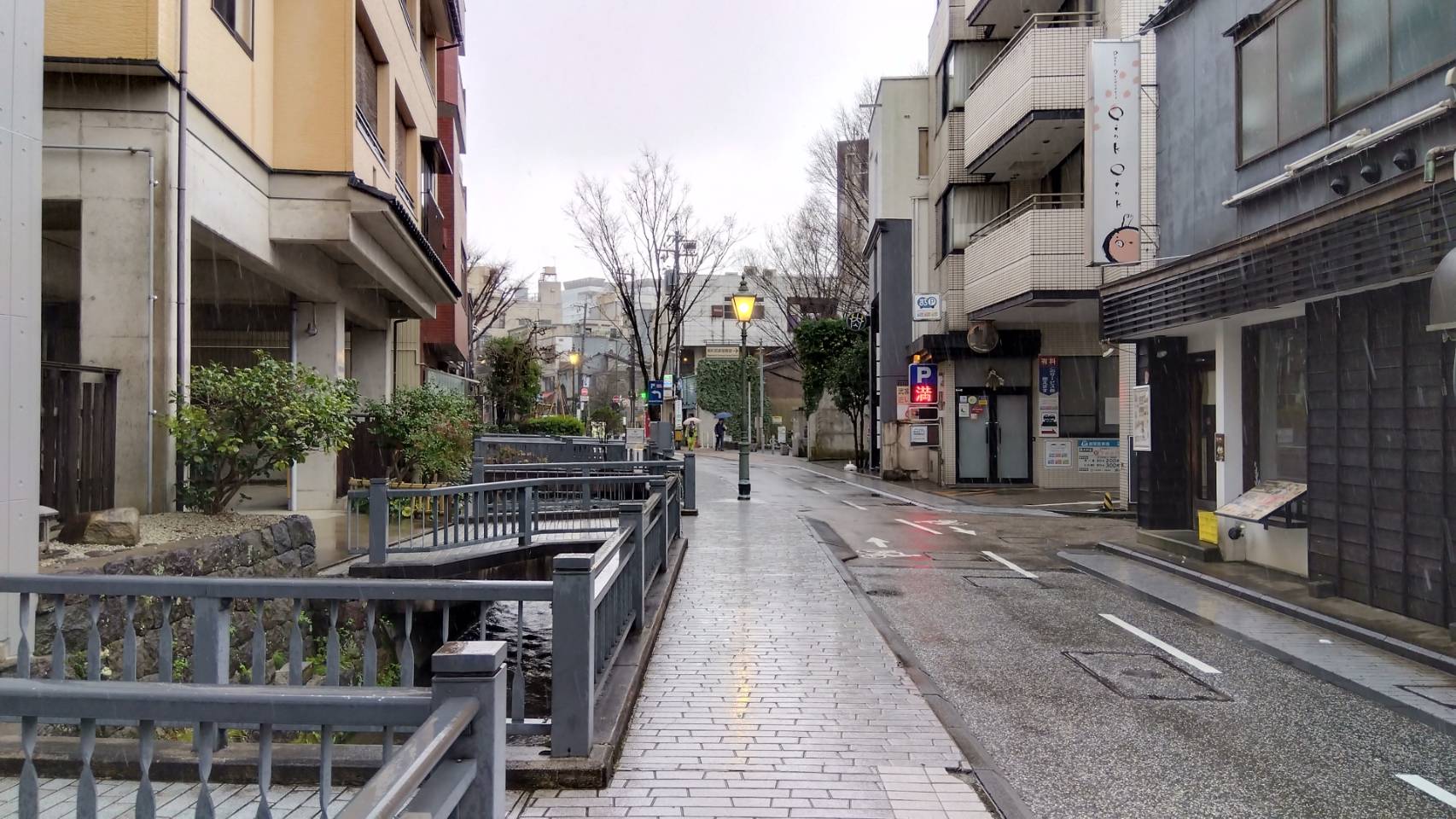 金沢のお香とアロマの香り専門店(石川県金沢市)・金沢観光地・金沢の観光スポット武家屋敷跡近く・人気でおすすめのお土産処-お香専門店のアロマ香房焚屋