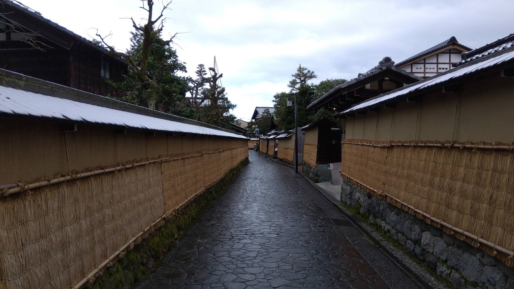 金沢のお香とアロマの香り専門店(石川県金沢市)・金沢観光地・金沢の観光スポット武家屋敷跡近く・人気でおすすめのお土産処-お香専門店のアロマ香房焚屋