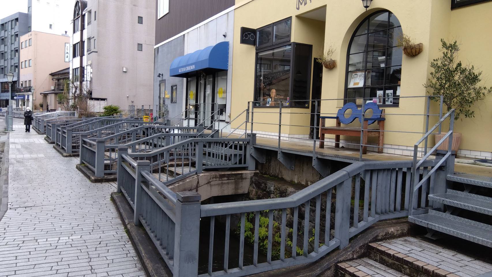 金沢のお香とアロマの香り専門店(石川県金沢市)・金沢観光地・金沢の観光スポット武家屋敷跡近く・人気でおすすめのお土産処-お香専門店のアロマ香房焚屋