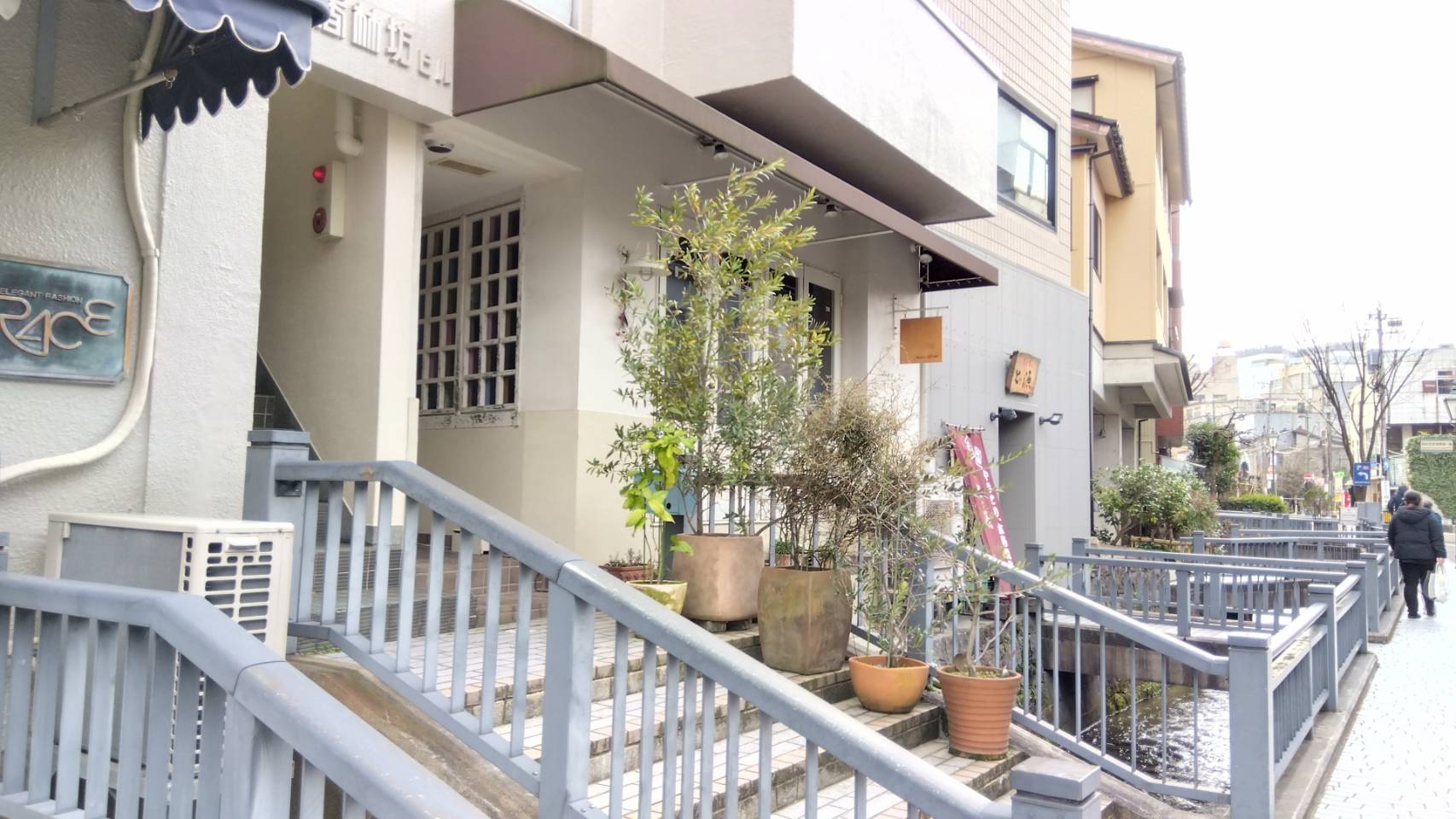 金沢のお香とアロマの香り専門店(石川県金沢市)・金沢観光地・金沢の観光スポット武家屋敷跡近く・人気でおすすめのお土産処-お香専門店のアロマ香房焚屋