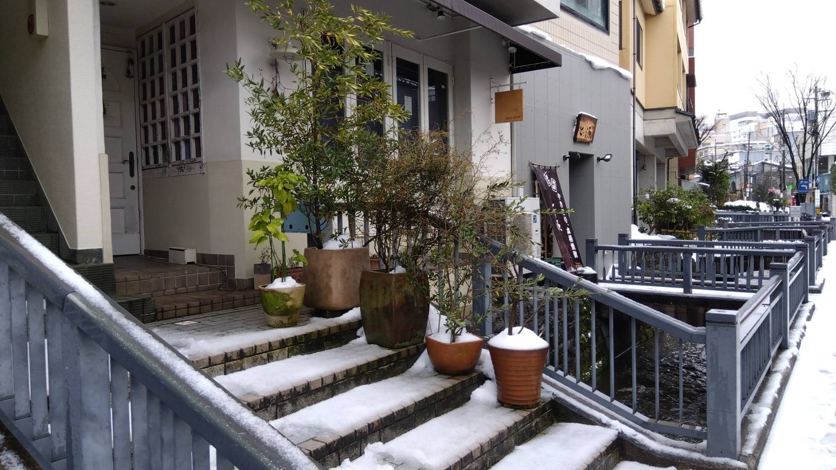 金沢のお香とアロマの香り専門店(石川県金沢市)・金沢観光地・金沢の観光スポット武家屋敷跡近く・人気でおすすめのお土産処-お香専門店のアロマ香房焚屋