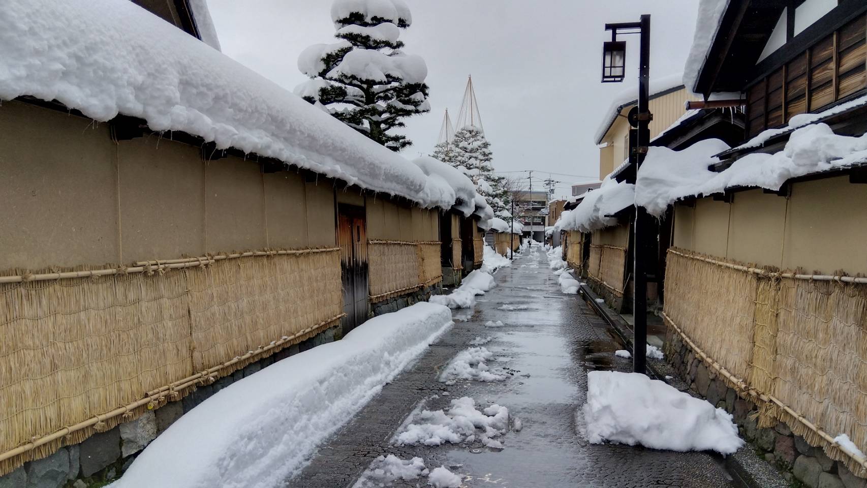 金沢のお香とアロマの香り専門店(石川県金沢市)・金沢観光地・金沢の観光スポット武家屋敷跡近く・人気でおすすめのお土産処-お香専門店のアロマ香房焚屋
