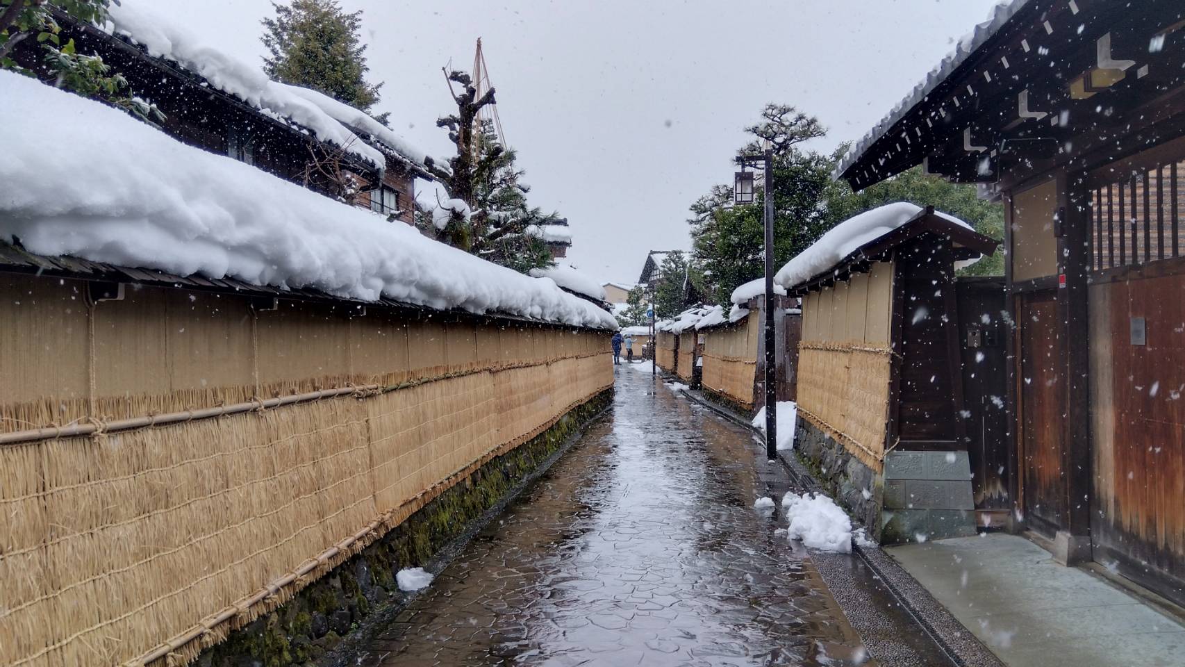 金沢のお香とアロマの香り専門店(石川県金沢市)・金沢観光地・金沢の観光スポット武家屋敷跡近く・人気でおすすめのお土産処-お香専門店のアロマ香房焚屋