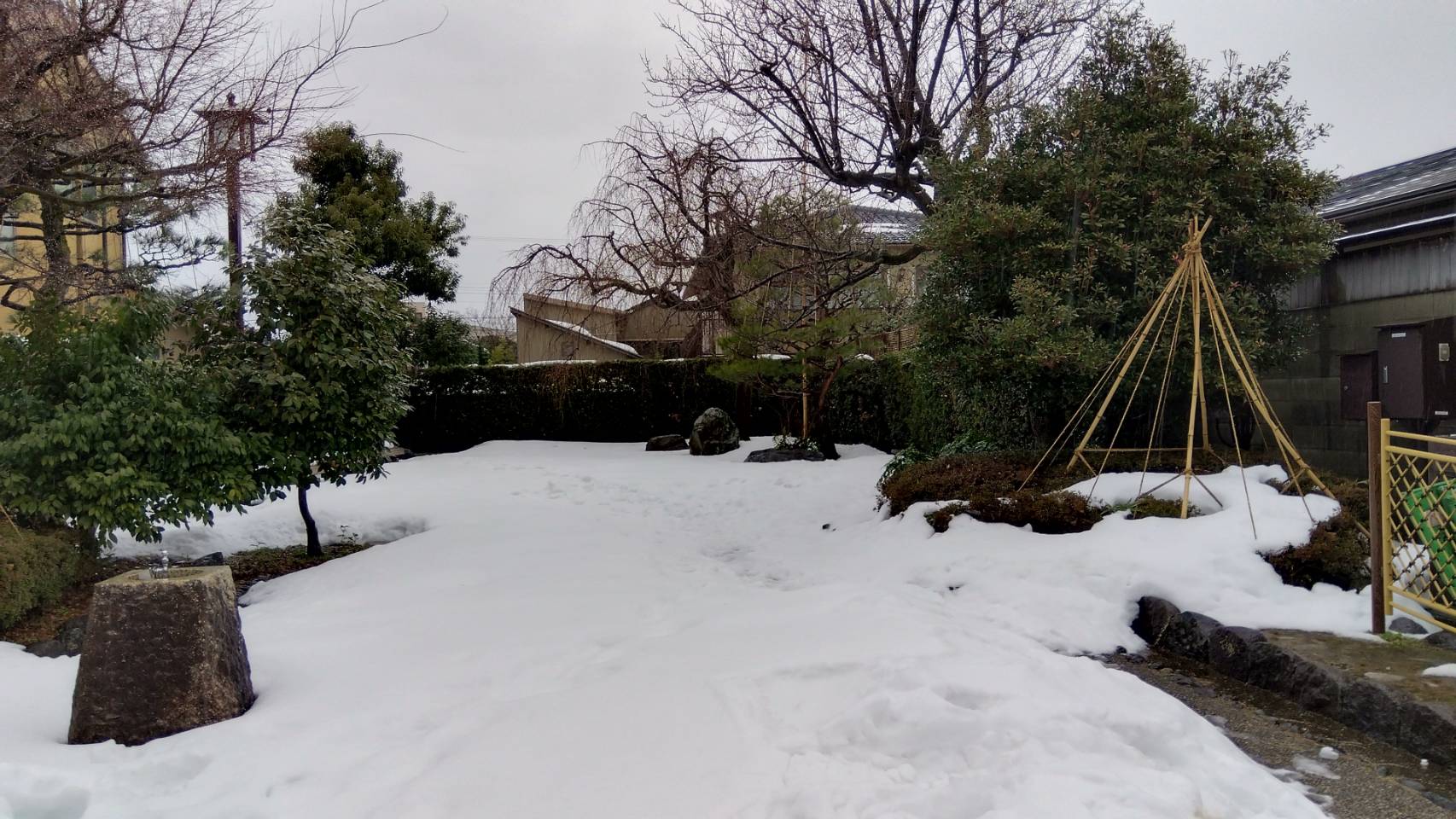 金沢のお香とアロマの香り専門店(石川県金沢市)・金沢観光地・金沢の観光スポット武家屋敷跡近く・人気でおすすめのお土産処-お香専門店のアロマ香房焚屋