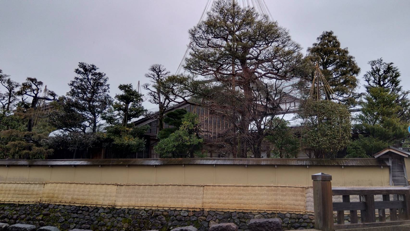 金沢のお香とアロマの香り専門店(石川県金沢市)・金沢観光地・金沢の観光スポット武家屋敷跡近く・人気でおすすめのお土産処-お香専門店のアロマ香房焚屋