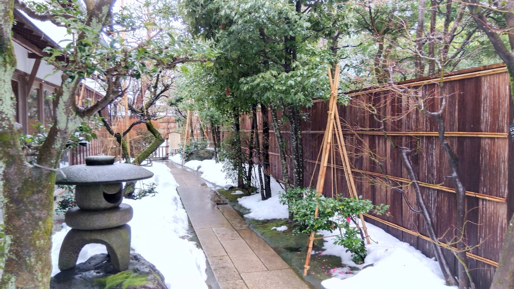 金沢のお香とアロマの香り専門店(石川県金沢市)・金沢観光地・金沢の観光スポット武家屋敷跡近く・人気でおすすめのお土産処-お香専門店のアロマ香房焚屋