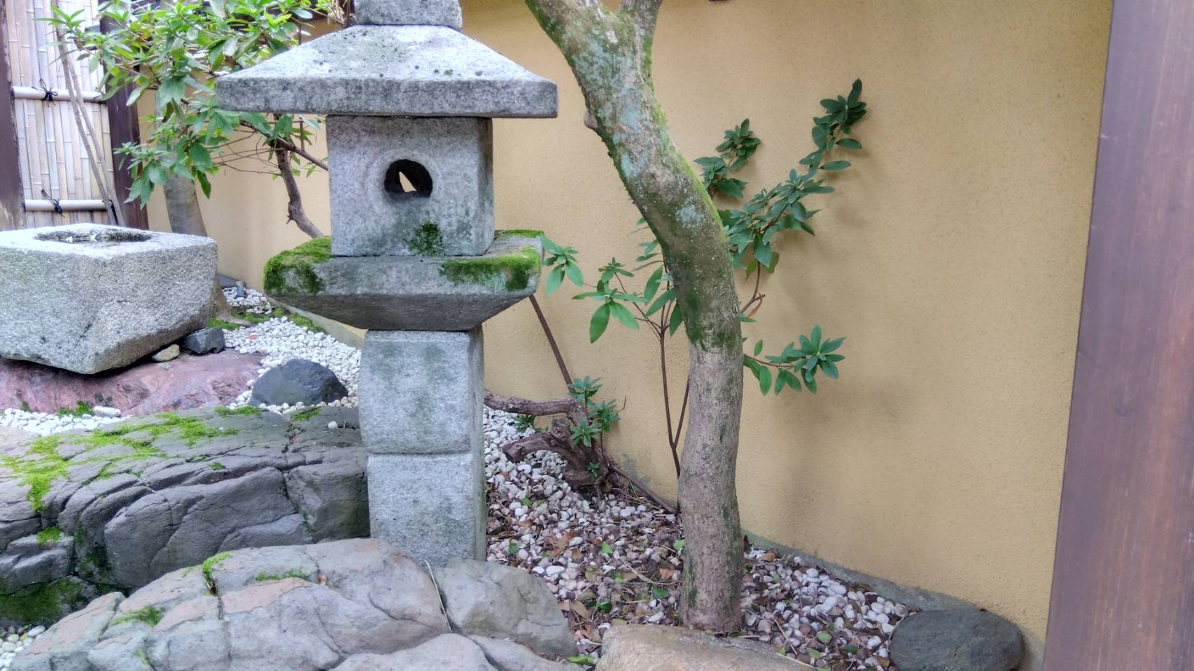 金沢のお香とアロマの香り専門店(石川県金沢市)・金沢観光地・金沢の観光スポット武家屋敷跡近く・人気でおすすめのお土産処-お香専門店のアロマ香房焚屋