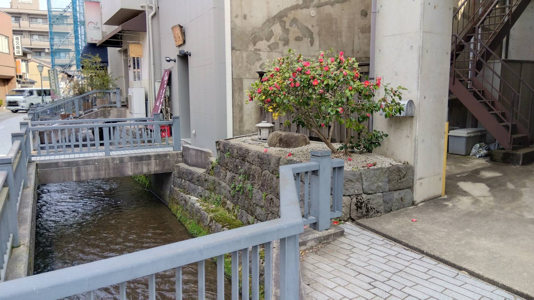 金沢のお香とアロマの香り専門店(石川県金沢市)・金沢観光地・金沢の観光スポット武家屋敷跡近く・人気でおすすめのお土産処-お香専門店のアロマ香房焚屋