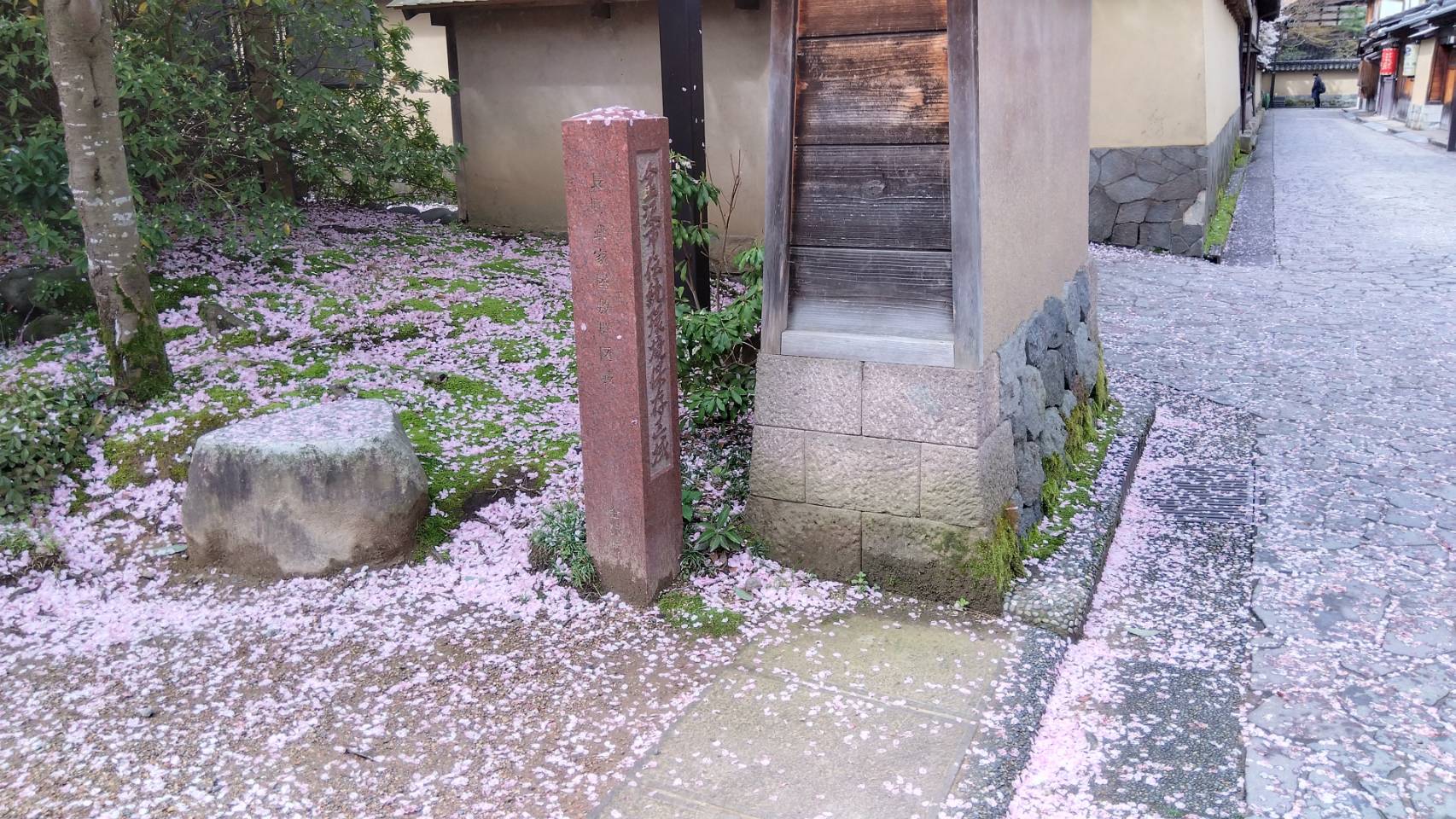 金沢のお香とアロマの香り専門店(石川県金沢市)・金沢観光地・金沢の観光スポット武家屋敷跡近く・人気でおすすめのお土産処-お香専門店のアロマ香房焚屋