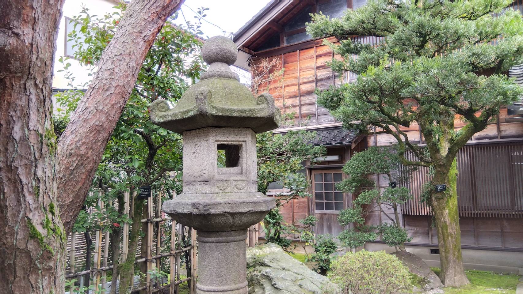 金沢のお香とアロマの香り専門店(石川県金沢市)・金沢観光地・金沢の観光スポット武家屋敷跡近く・人気でおすすめのお土産処-お香専門店のアロマ香房焚屋