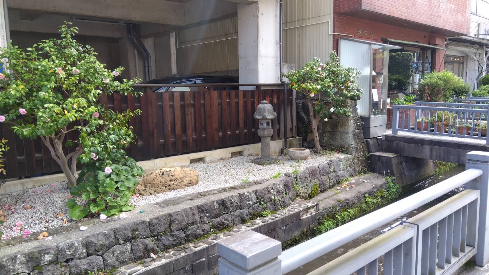 金沢のお香とアロマの香り専門店(石川県金沢市)・金沢観光地・金沢の観光スポット武家屋敷跡近く・人気でおすすめのお土産処-お香専門店のアロマ香房焚屋