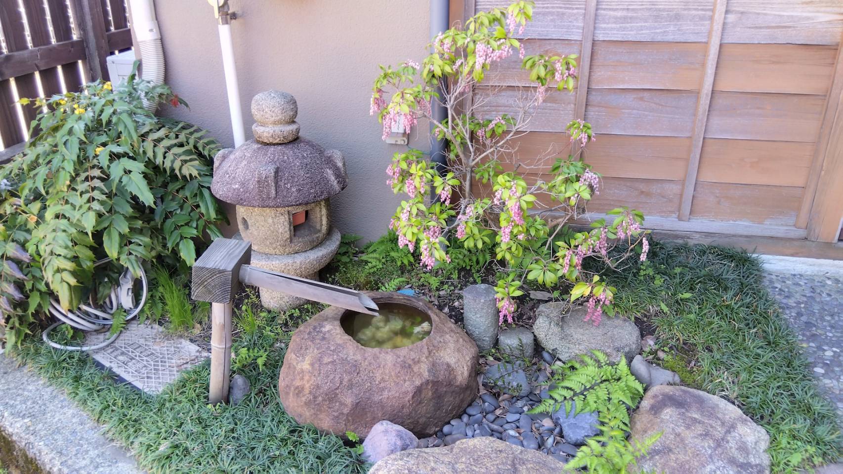 金沢のお香とアロマの香り専門店(石川県金沢市)・金沢観光地・金沢の観光スポット武家屋敷跡近く・人気でおすすめのお土産処-お香専門店のアロマ香房焚屋