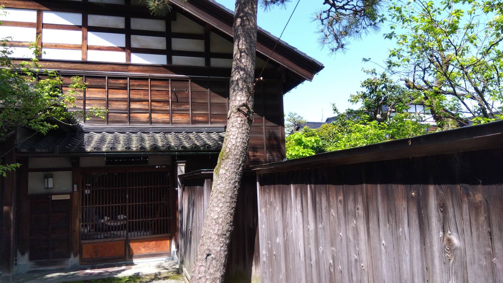 金沢のお香とアロマの香り専門店(石川県金沢市)・金沢観光地・金沢の観光スポット武家屋敷跡近く・人気でおすすめのお土産処-お香専門店のアロマ香房焚屋
