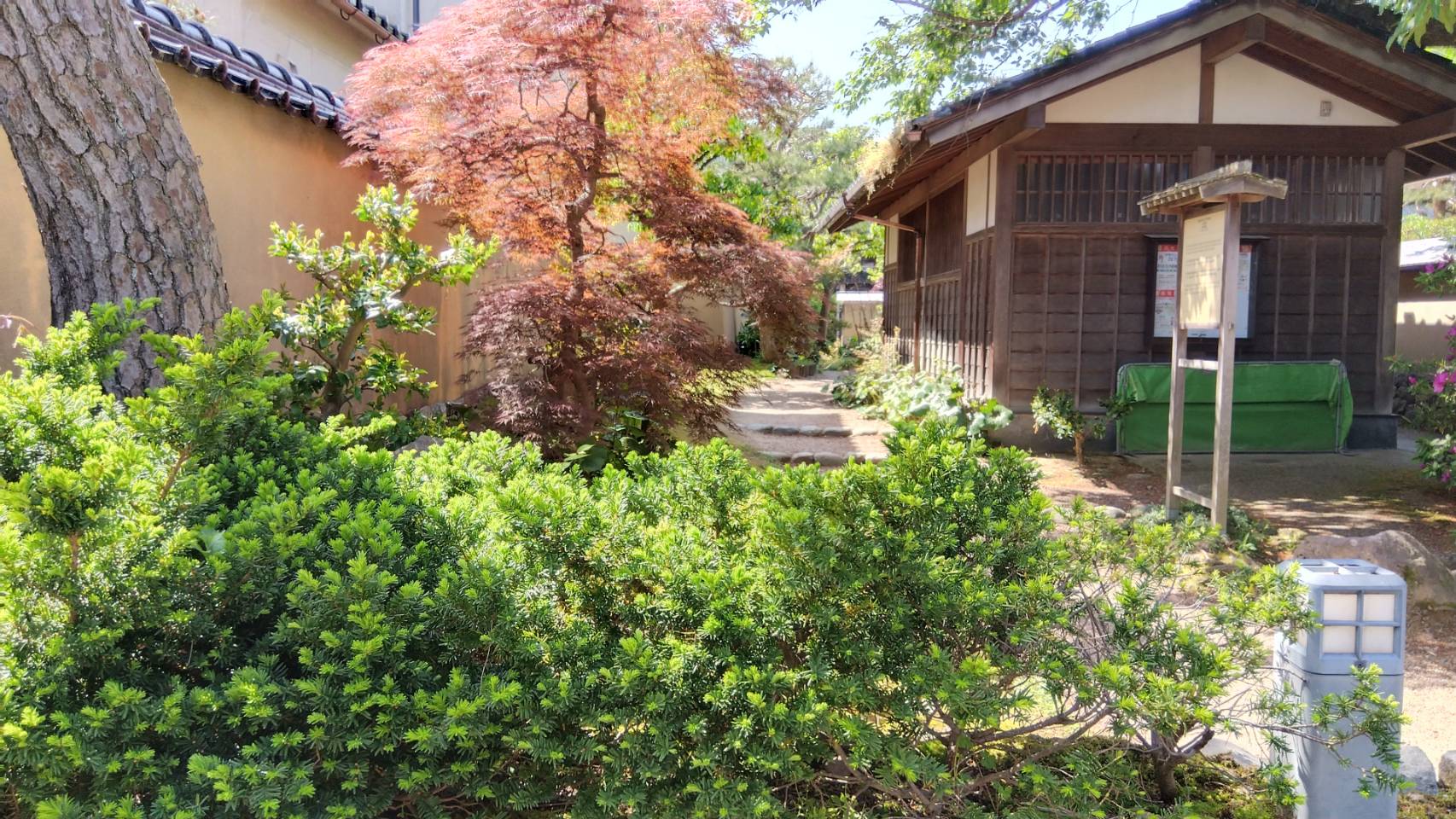 金沢のお香とアロマの香り専門店(石川県金沢市)・金沢観光地・金沢の観光スポット武家屋敷跡近く・人気でおすすめのお土産処-お香専門店のアロマ香房焚屋