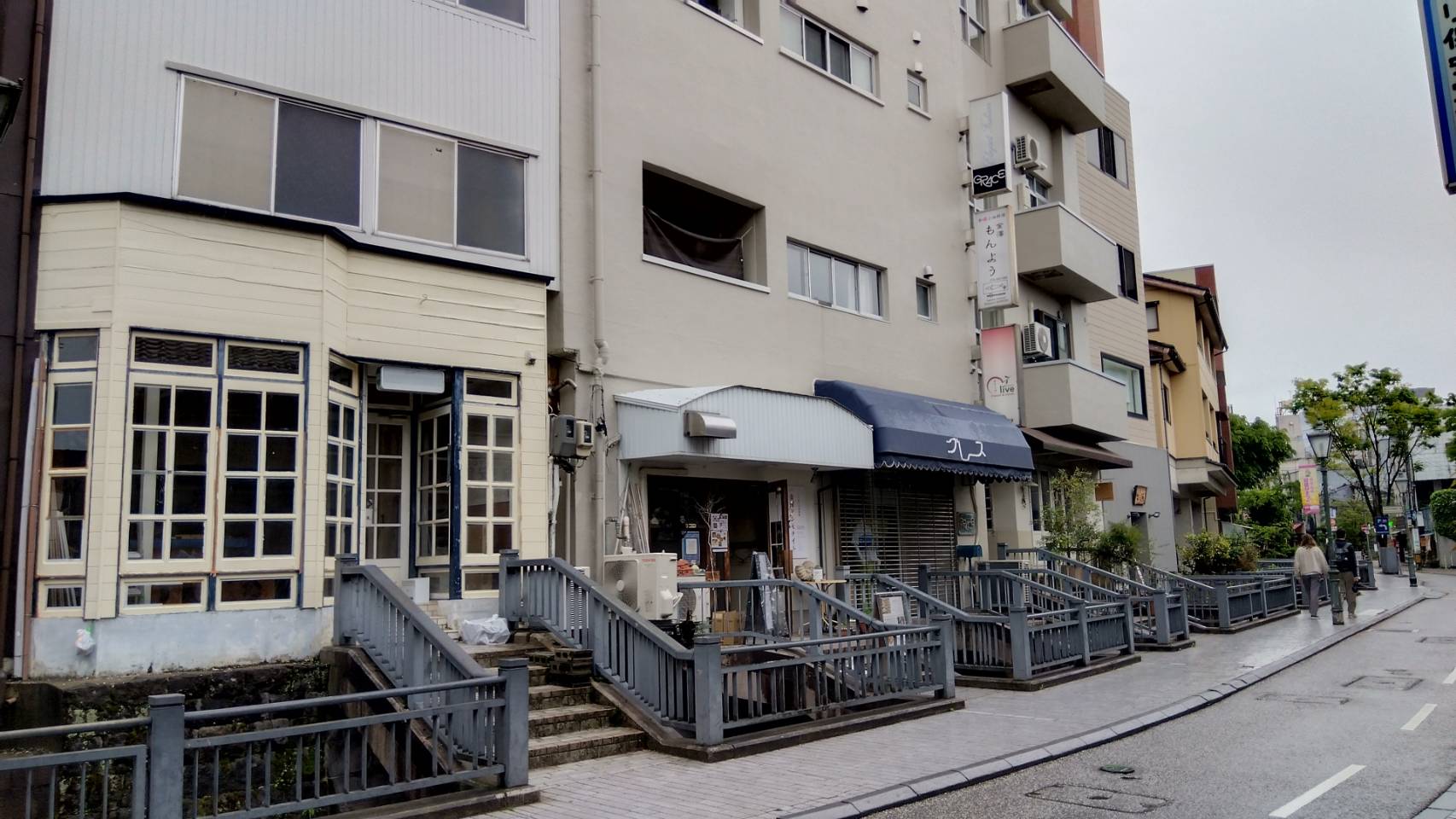 金沢のお香とアロマの香り専門店(石川県金沢市)・金沢観光地・金沢の観光スポット武家屋敷跡近く・人気でおすすめのお土産処-お香専門店のアロマ香房焚屋