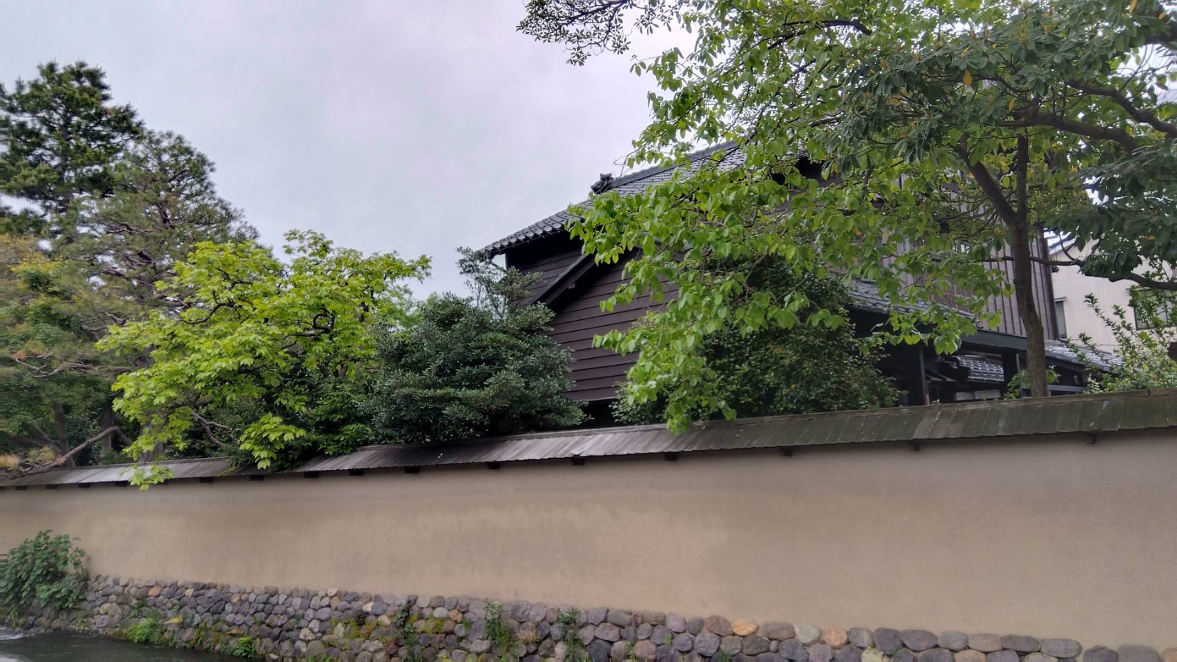 金沢のお香とアロマの香り専門店(石川県金沢市)・金沢観光地・金沢の観光スポット武家屋敷跡近く・人気でおすすめのお土産処-お香専門店のアロマ香房焚屋