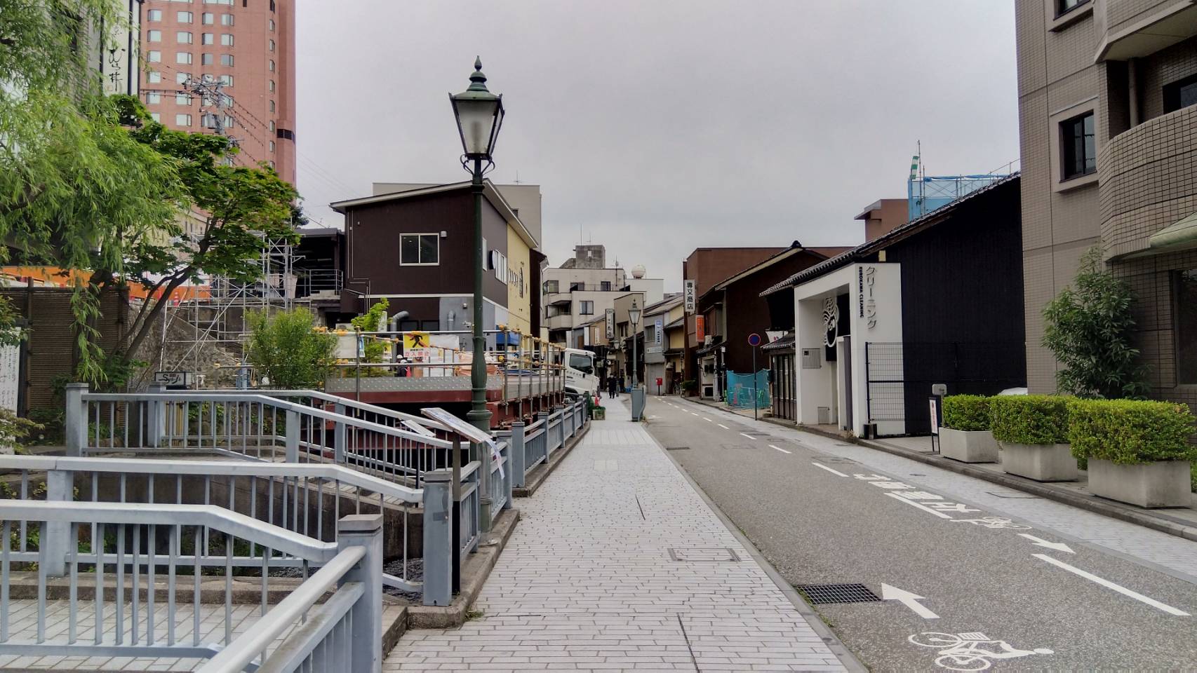 金沢のお香とアロマの香り専門店(石川県金沢市)・金沢観光地・金沢の観光スポット武家屋敷跡近く・人気でおすすめのお土産処-お香専門店のアロマ香房焚屋