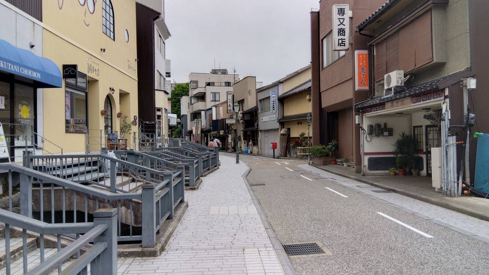 金沢のお香とアロマの香り専門店(石川県金沢市)・金沢観光地・金沢の観光スポット武家屋敷跡近く・人気でおすすめのお土産処-お香専門店のアロマ香房焚屋