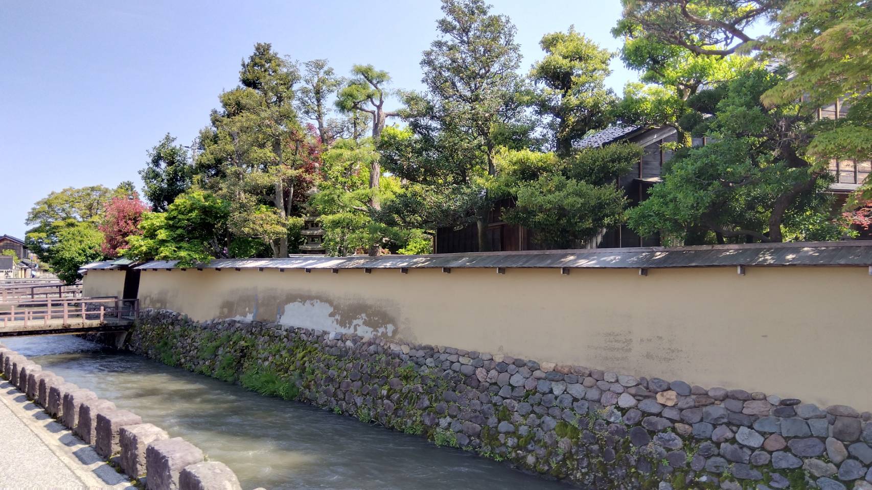 金沢のお香とアロマの香り専門店(石川県金沢市)・金沢観光地・金沢の観光スポット武家屋敷跡近く・人気でおすすめのお土産処-お香専門店のアロマ香房焚屋