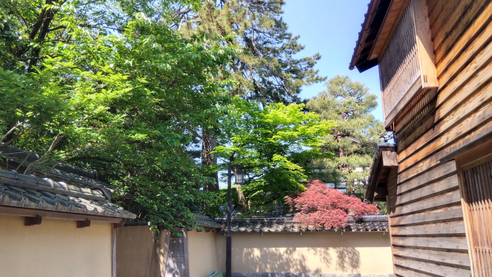 金沢のお香とアロマの香り専門店(石川県金沢市)・金沢観光地・金沢の観光スポット武家屋敷跡近く・人気でおすすめのお土産処-お香専門店のアロマ香房焚屋