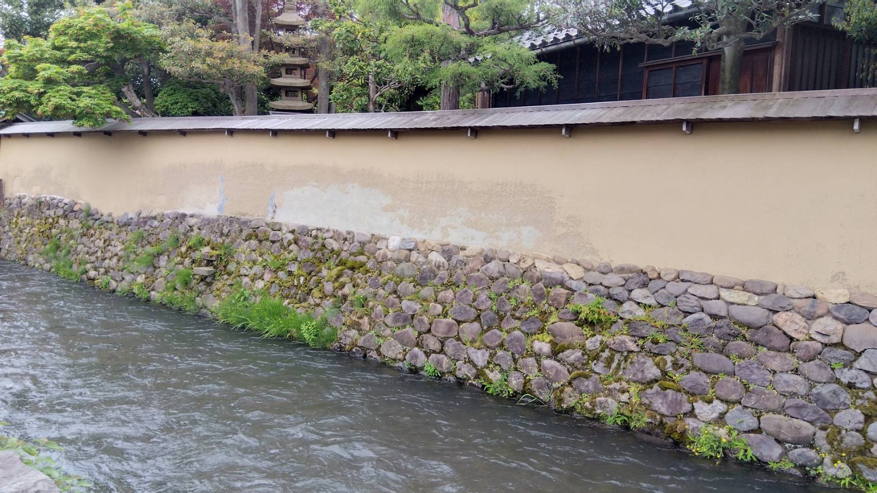 金沢のお香とアロマの香り専門店(石川県金沢市)・金沢観光地・金沢の観光スポット武家屋敷跡近く・人気でおすすめのお土産処-お香専門店のアロマ香房焚屋