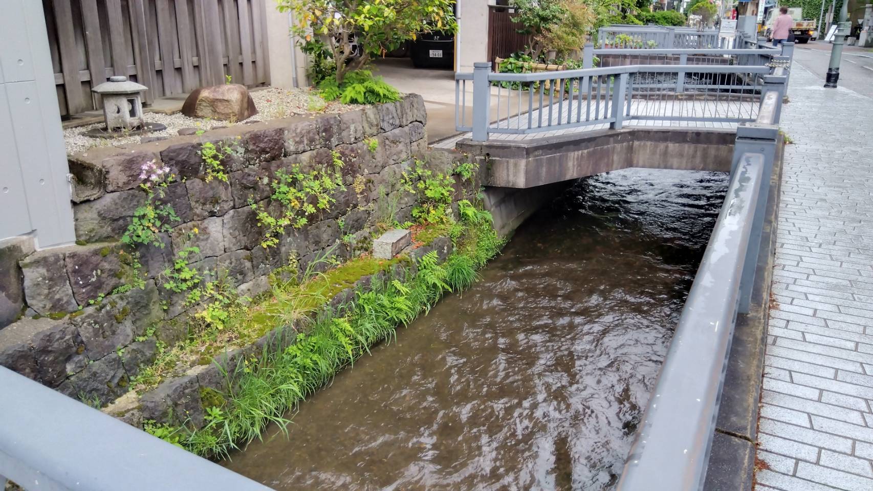 金沢のお香とアロマの香り専門店(石川県金沢市)・金沢観光地・金沢の観光スポット武家屋敷跡近く・人気でおすすめのお土産処-お香専門店のアロマ香房焚屋