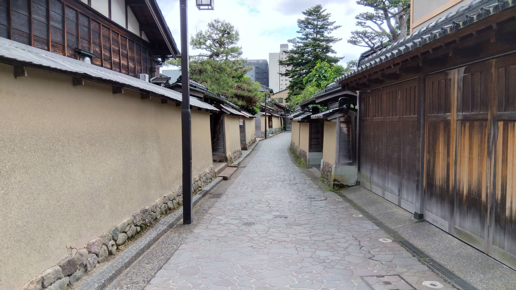 金沢のお香とアロマの香り専門店(石川県金沢市)・金沢観光地・金沢の観光スポット武家屋敷跡近く・人気でおすすめのお土産処-お香専門店のアロマ香房焚屋
