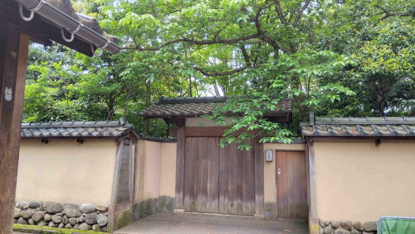 金沢のお香とアロマの香り専門店(石川県金沢市)・金沢観光地・金沢の観光スポット武家屋敷跡近く・人気でおすすめのお土産処-お香専門店のアロマ香房焚屋