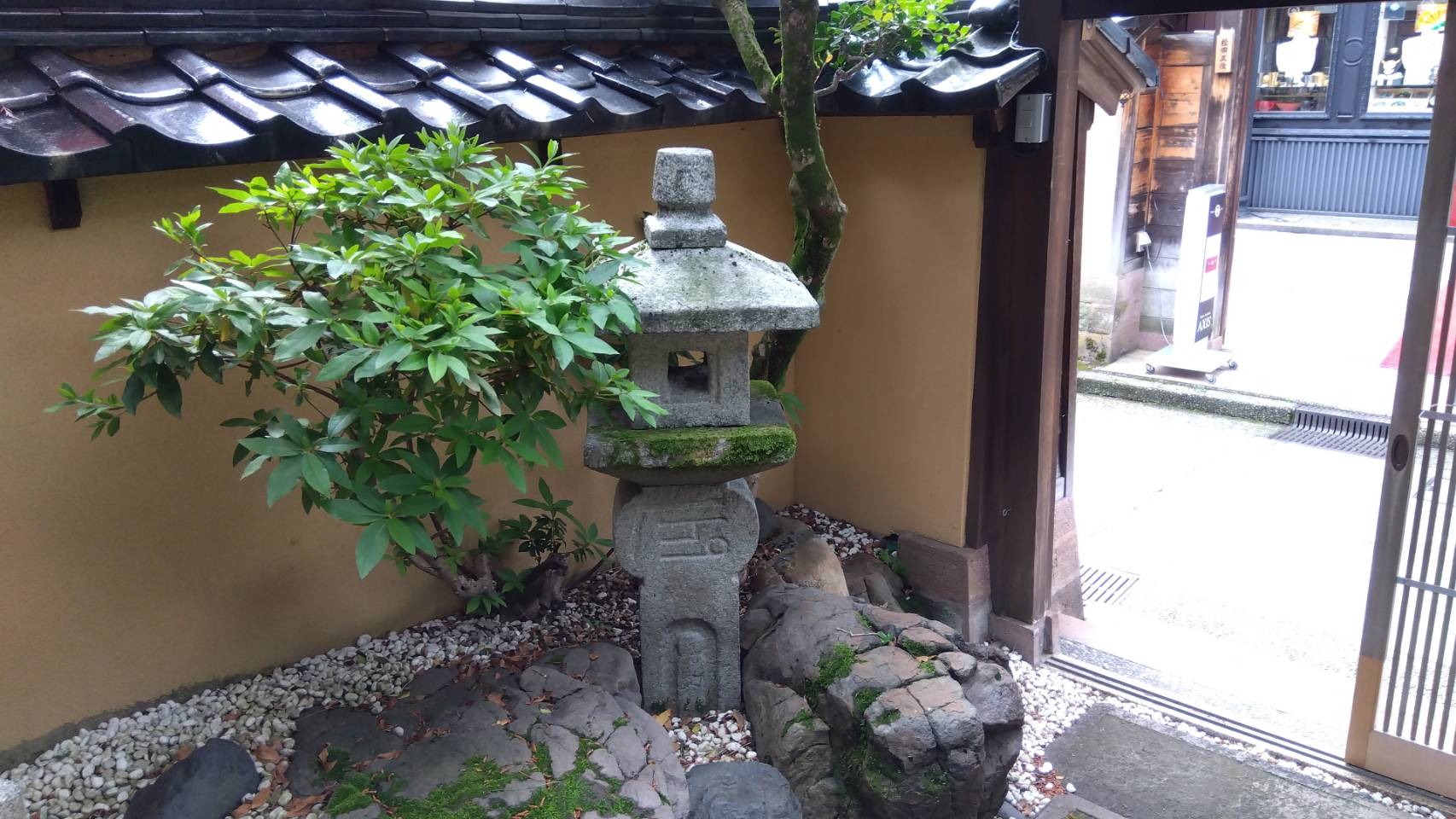 金沢のお香とアロマの香り専門店(石川県金沢市)・金沢観光地・金沢の観光スポット武家屋敷跡近く・人気でおすすめのお土産処-お香専門店のアロマ香房焚屋