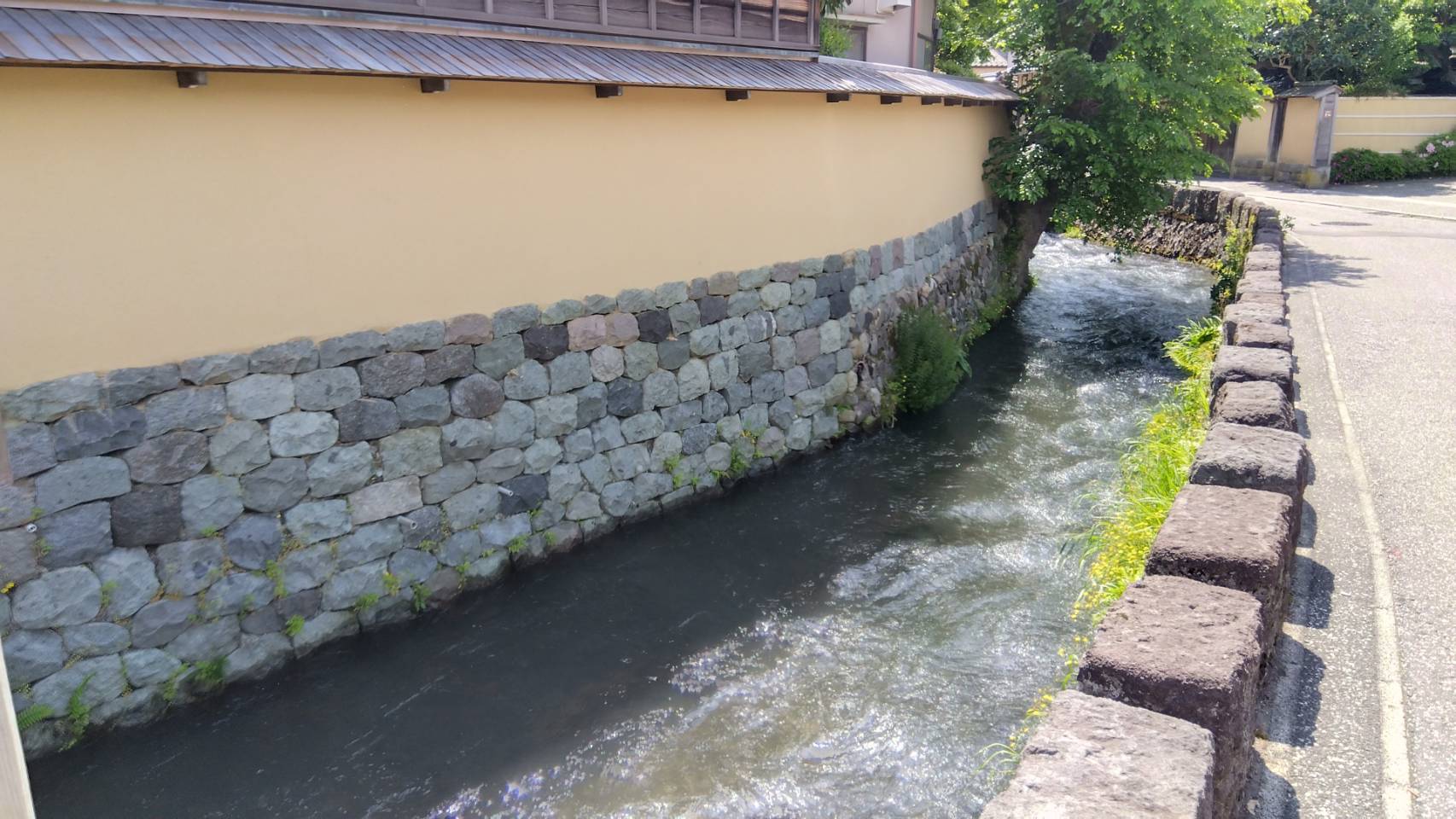 金沢のお香とアロマの香り専門店(石川県金沢市)・金沢観光地・金沢の観光スポット武家屋敷跡近く・人気でおすすめのお土産処-お香専門店のアロマ香房焚屋