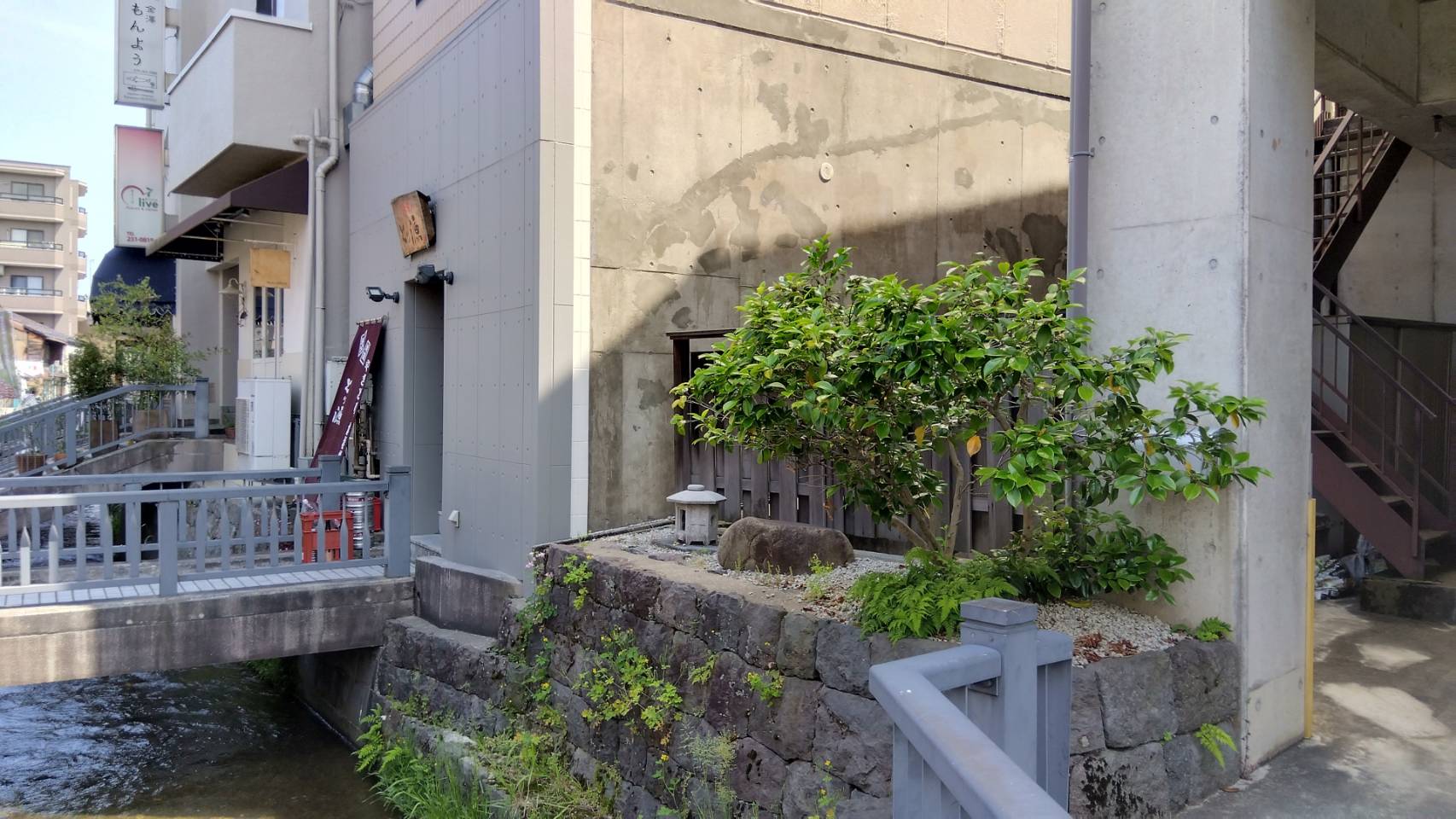 金沢のお香とアロマの香り専門店(石川県金沢市)・金沢観光地・金沢の観光スポット武家屋敷跡近く・人気でおすすめのお土産処-お香専門店のアロマ香房焚屋