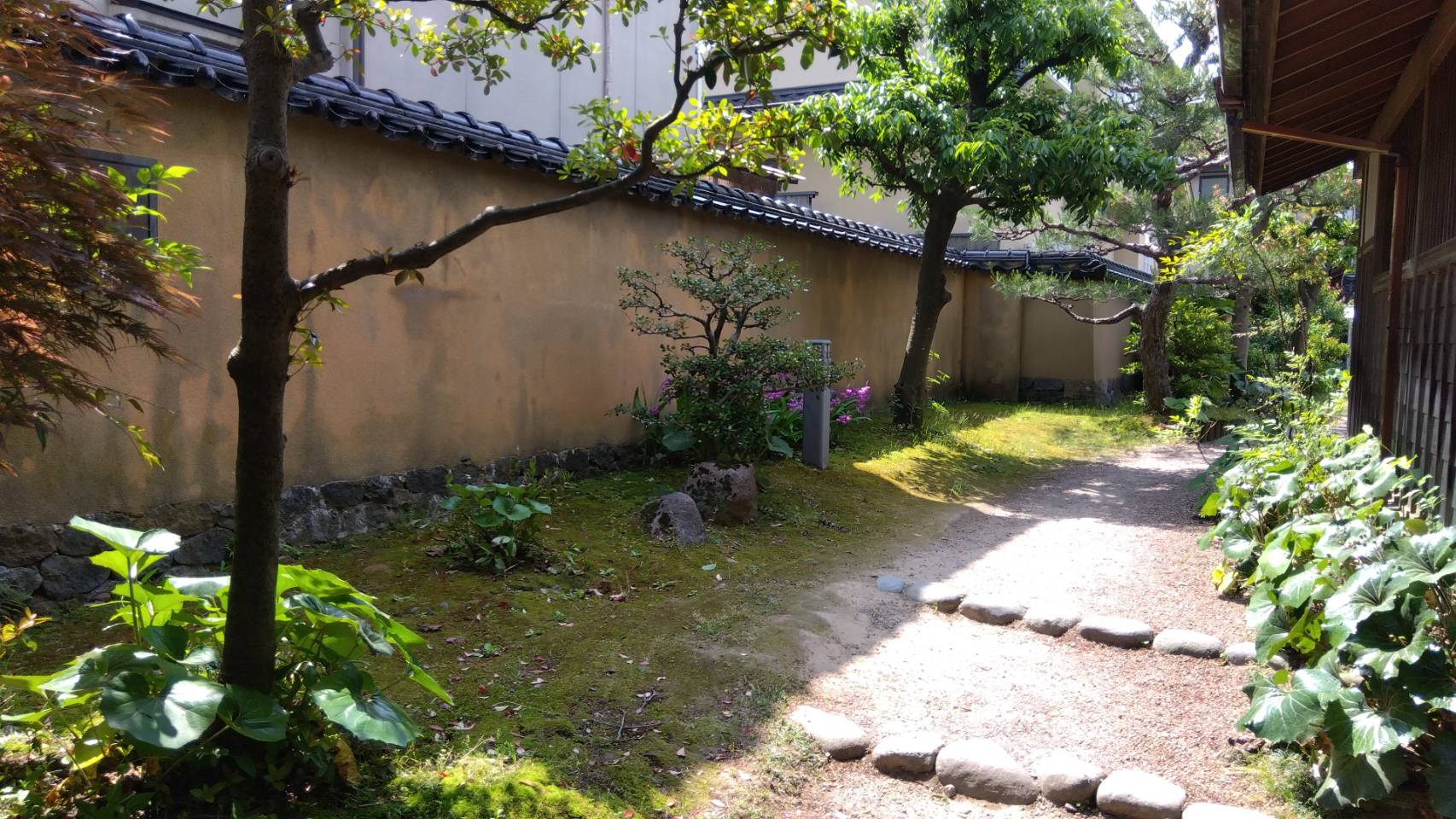 金沢のお香とアロマの香り専門店(石川県金沢市)・金沢観光地・金沢の観光スポット武家屋敷跡近く・人気でおすすめのお土産処-お香専門店のアロマ香房焚屋