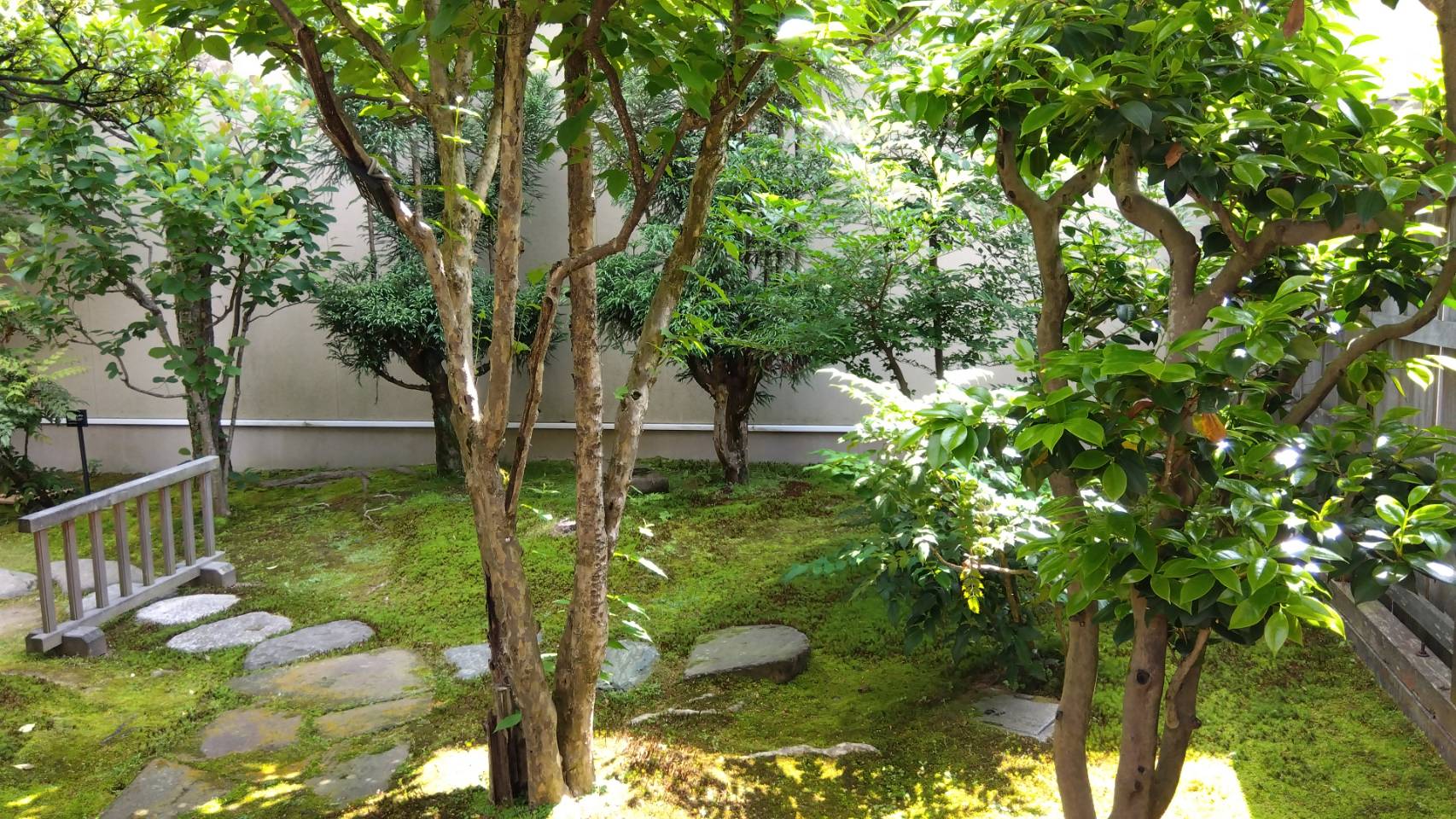 金沢のお香とアロマの香り専門店(石川県金沢市)・金沢観光地・金沢の観光スポット武家屋敷跡近く・人気でおすすめのお土産処-お香専門店のアロマ香房焚屋