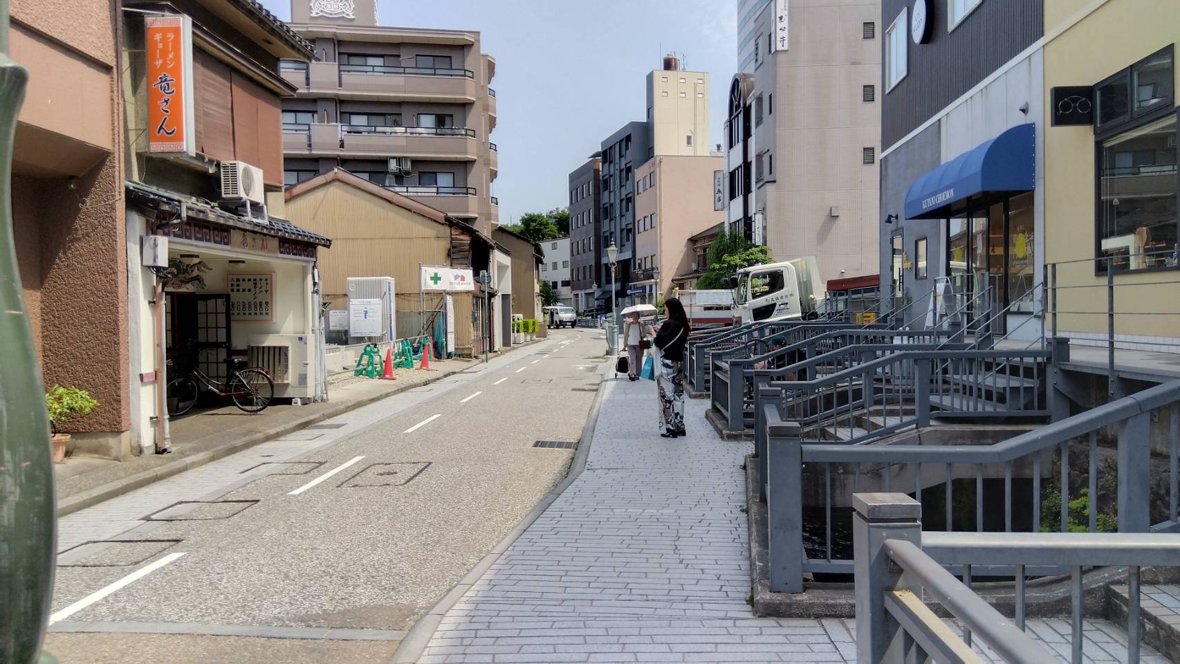 金沢のお香とアロマの香り専門店(石川県金沢市)・金沢観光地・金沢の観光スポット武家屋敷跡近く・人気でおすすめのお土産処-お香専門店のアロマ香房焚屋