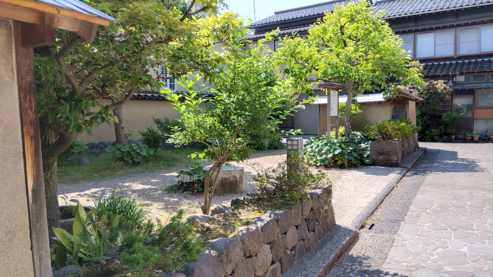 金沢のお香とアロマの香り専門店(石川県金沢市)・金沢観光地・金沢の観光スポット武家屋敷跡近く・人気でおすすめのお土産処-お香専門店のアロマ香房焚屋