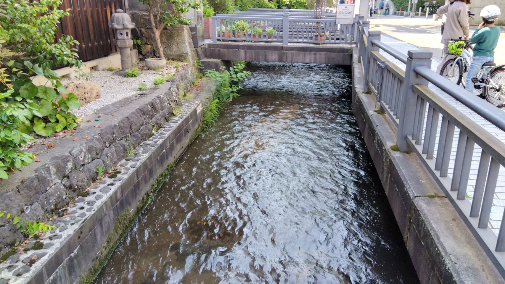 金沢のお香とアロマの香り専門店(石川県金沢市)・金沢観光地・金沢の観光スポット武家屋敷跡近く・人気でおすすめのお土産処-お香専門店のアロマ香房焚屋