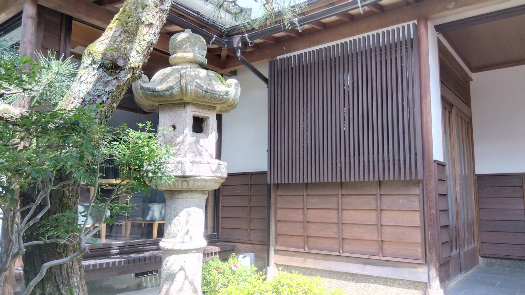 金沢のお香とアロマの香り専門店(石川県金沢市)・金沢観光地・金沢の観光スポット武家屋敷跡近く・人気でおすすめのお土産処-お香専門店のアロマ香房焚屋