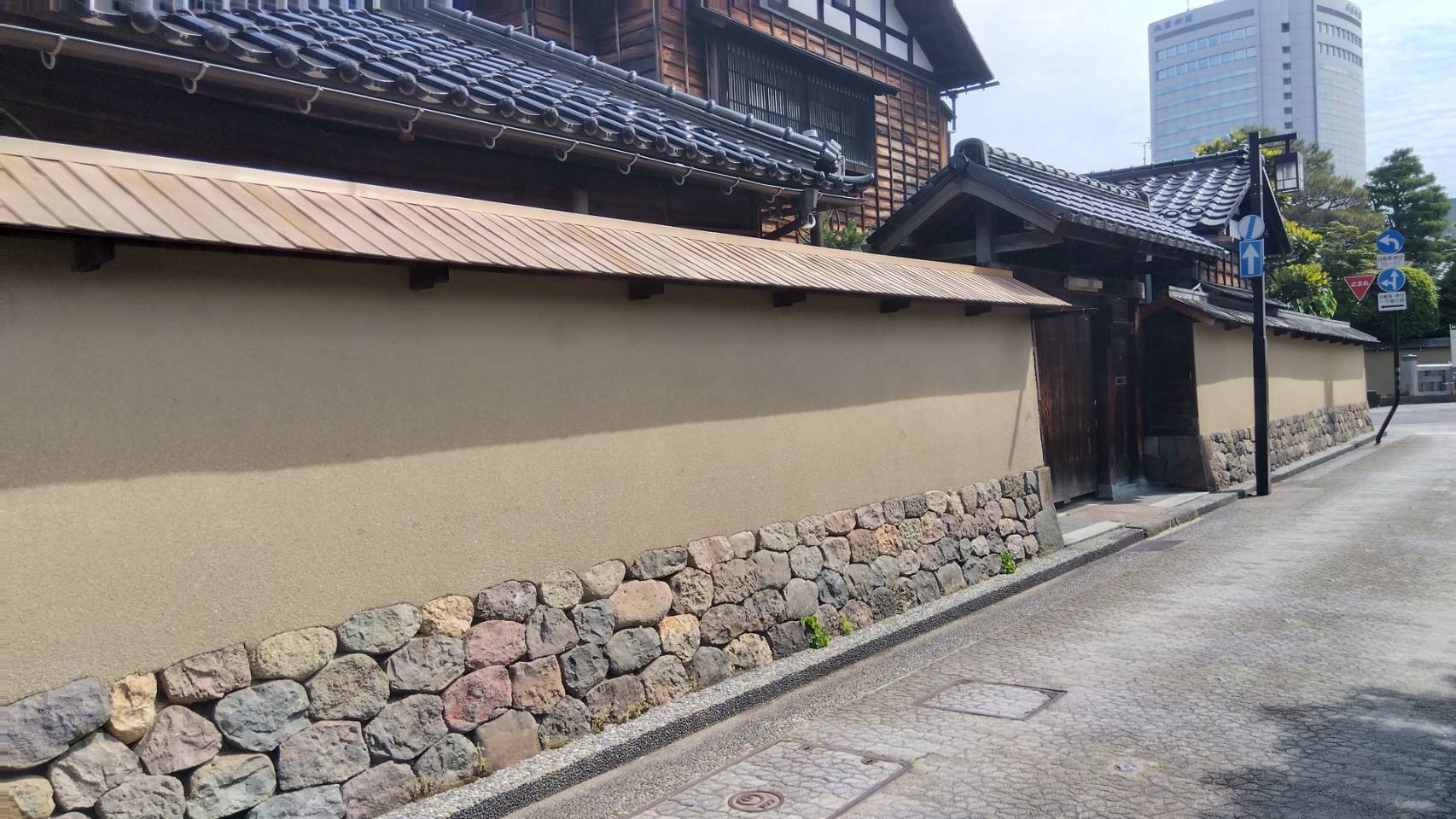 金沢のお香とアロマの香り専門店(石川県金沢市)・金沢観光地・金沢の観光スポット武家屋敷跡近く・人気でおすすめのお土産処-お香専門店のアロマ香房焚屋
